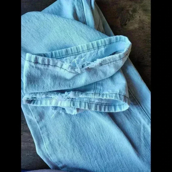 Wild Fable size 00 Distressed High waisted Mom Jeans - Light - Picture 9 of 9